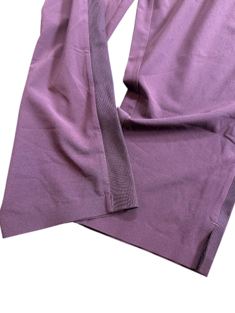 NEW Athleta Brooklyn Burgundy Athletic Slit Ankle Pant - Picture 5 of 8